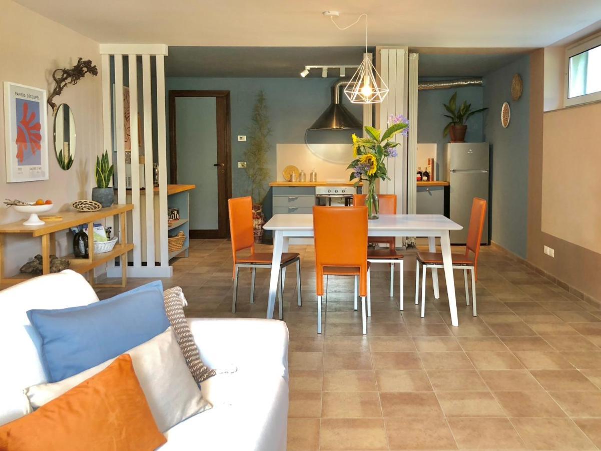 Montesilvano Marina Blue Apricot Apartment Con Jacuzzi מראה חיצוני תמונה